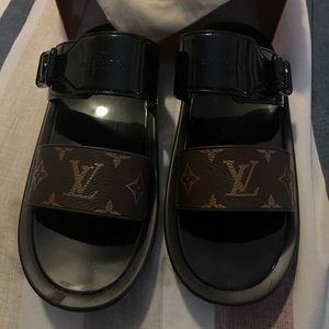 Louis Vuitton dia mules